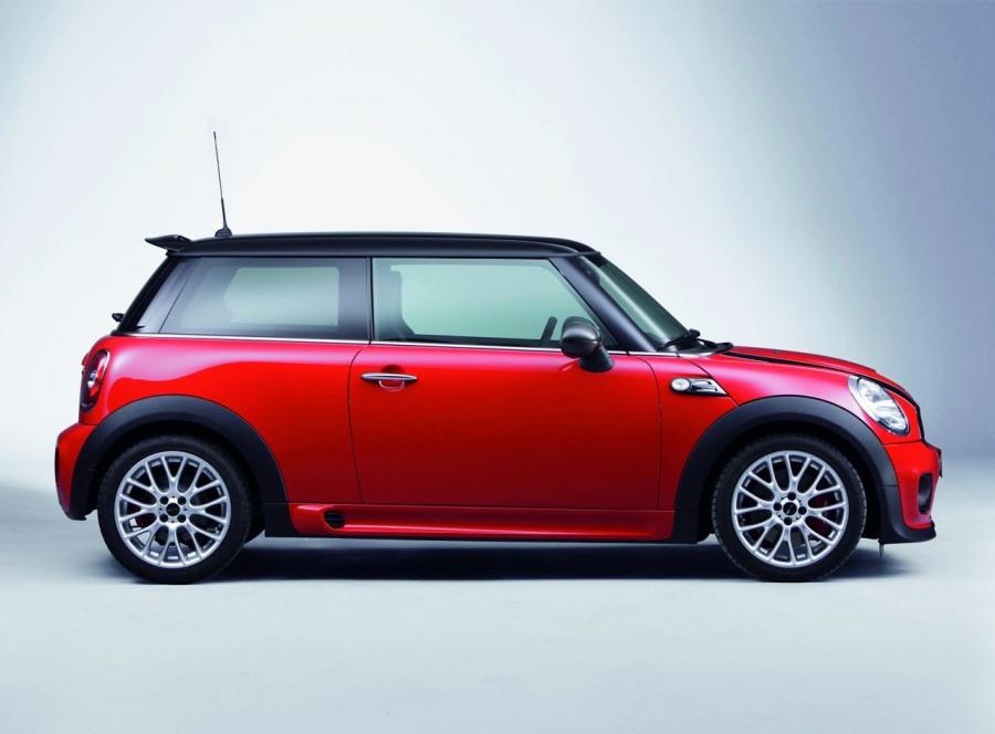  Mini Cooper JCW Clubman 2009 года  (фото 15 из 41)
